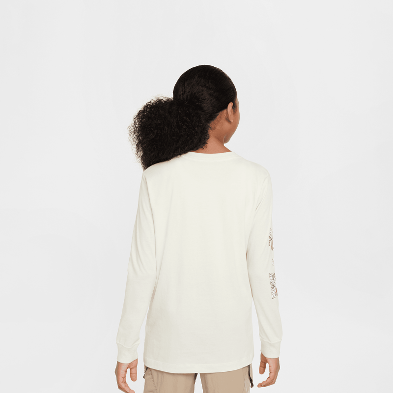 Boxy Longsleeve T-Shirt (B)