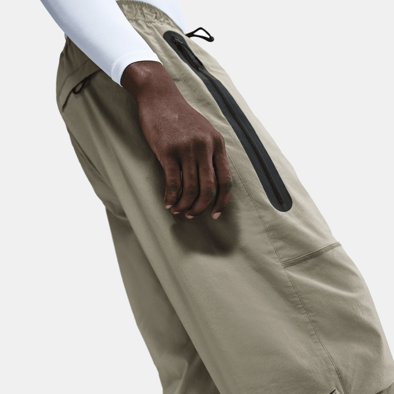 Tech Woven Pant