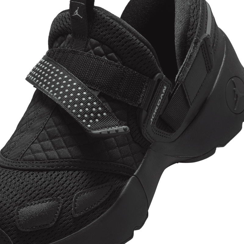 Jordan Trunner LX (W)