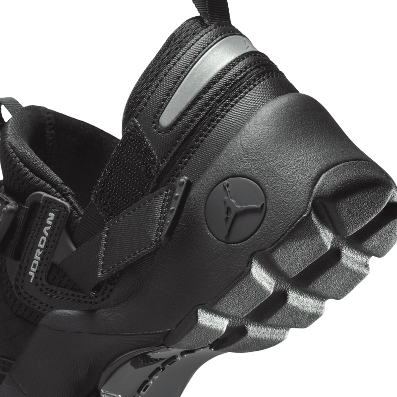 Jordan Trunner LX (W)