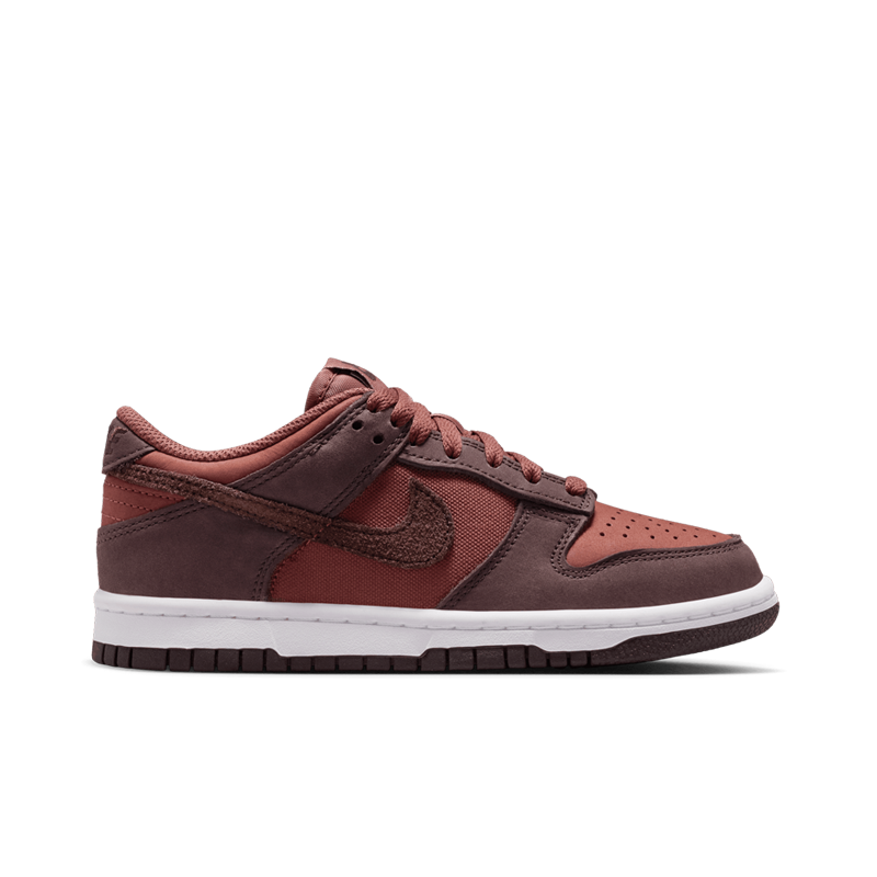 Dunk Low SE (GS)