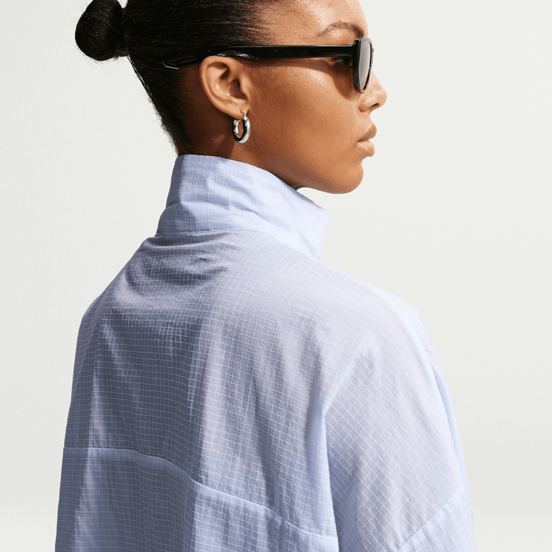 NIKE NBHD LIGHTWEIGHT RIPSTOP JACKET (W)