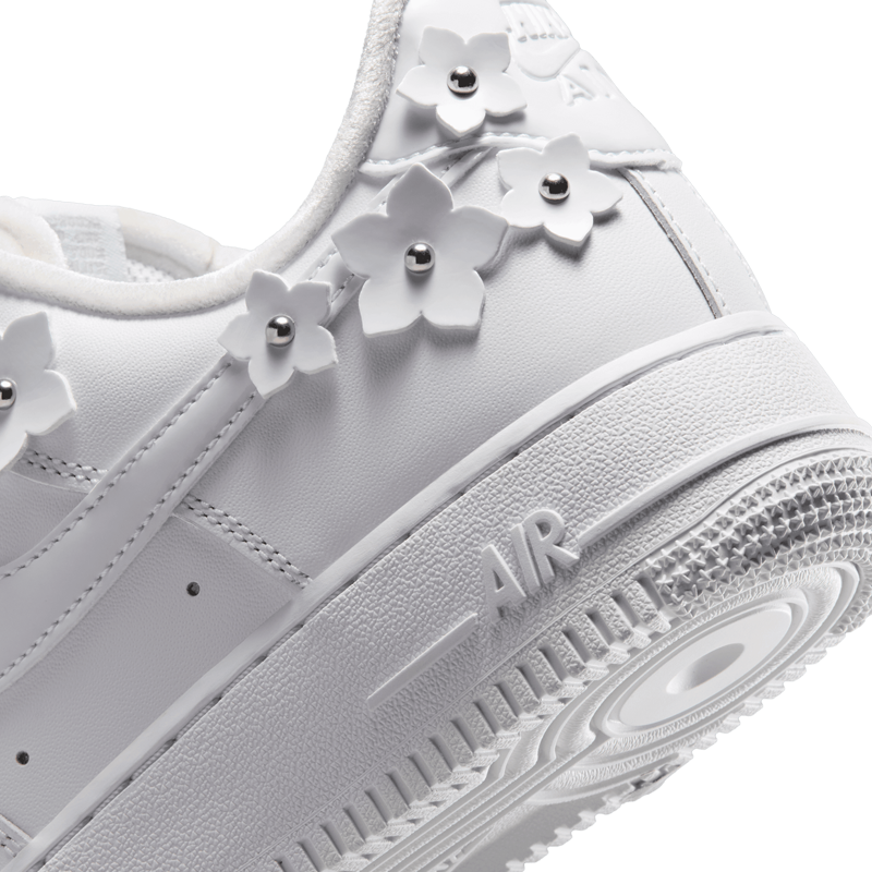 NIKE AIR FORCE 1 '07 W