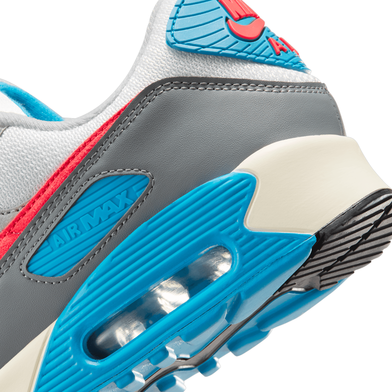 AIR MAX III