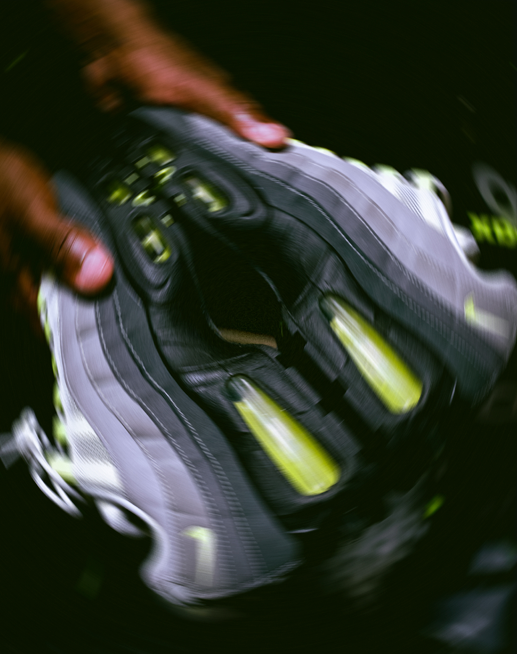 AM95 OG NEON FEAT. FACULTY F.C