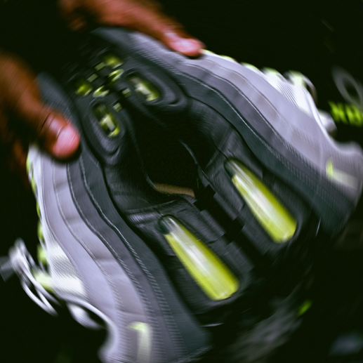 AM95 OG NEON FEAT. FACULTY F.C