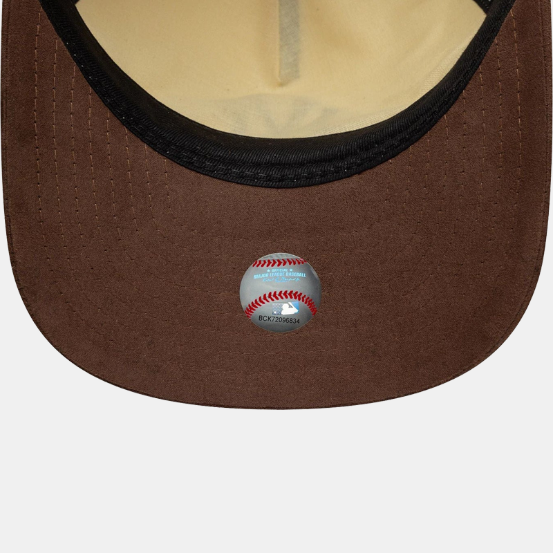 Yankees MLB Suede Visor Light Beige 9FIFTY A-Frame Snapback Cap