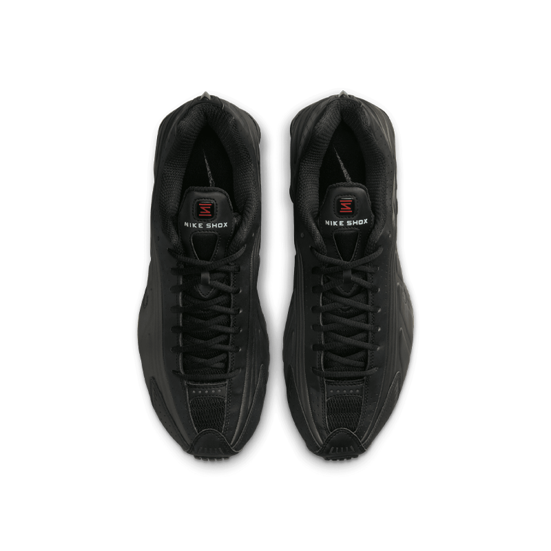 NIKE SHOX R4