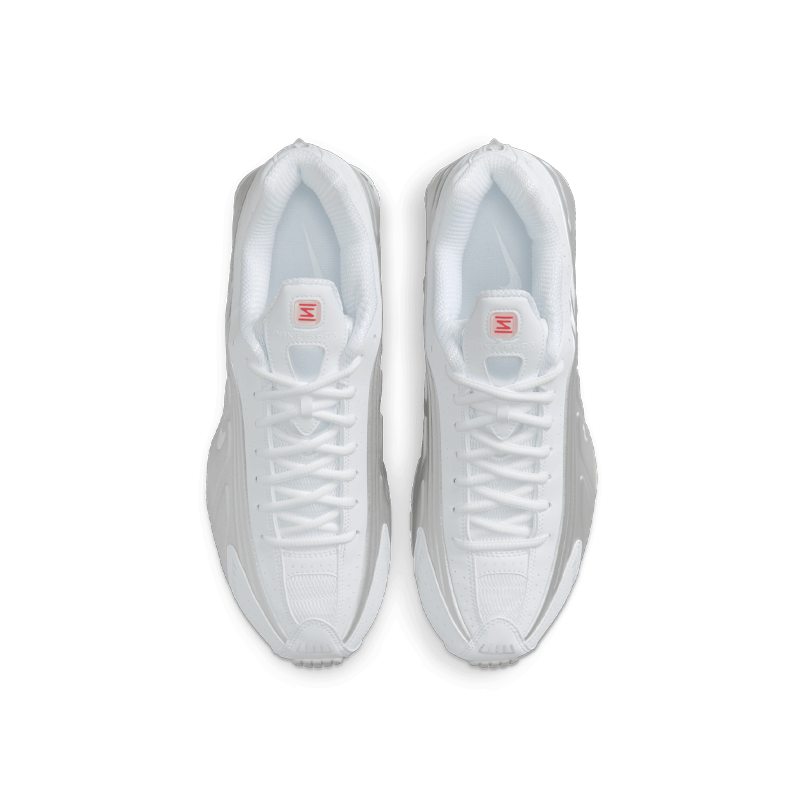 NIKE SHOX R4