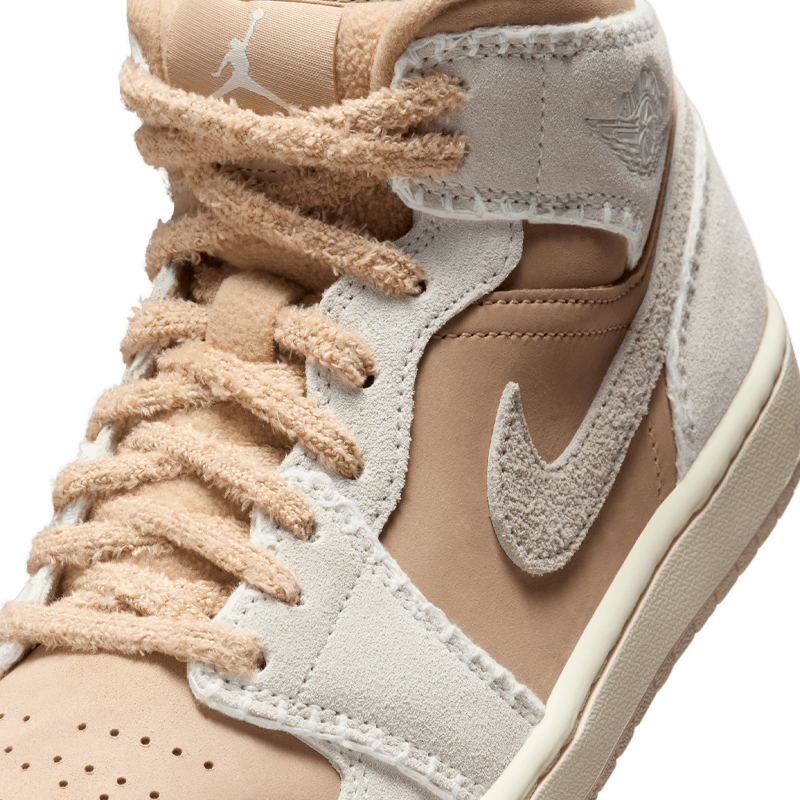 Air Jordan 1 Mid SE (W)