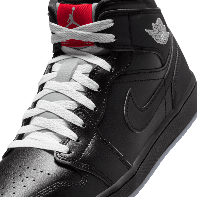 Air Jordan 1 Mid SE