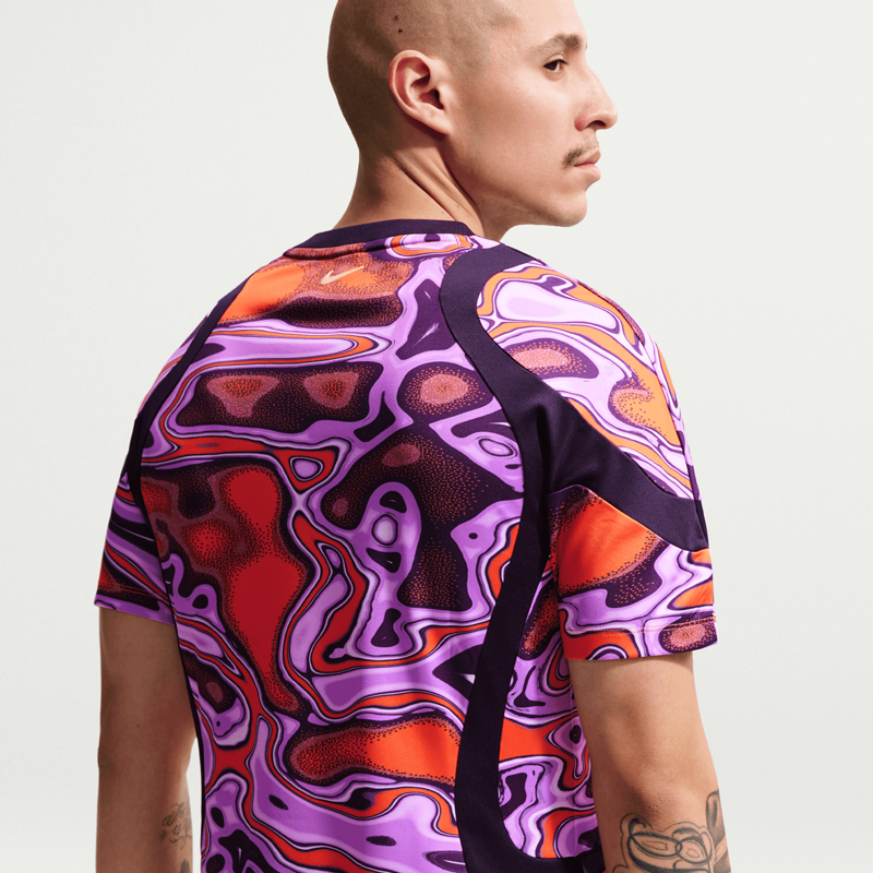 NIKE NBHD PF LIQUIFY SS TOP