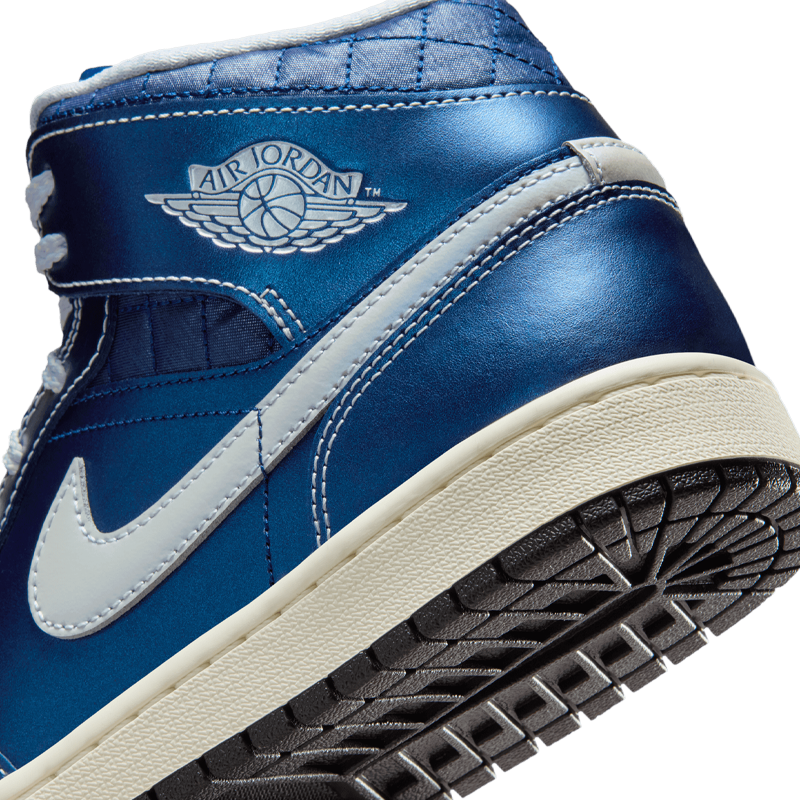 Air Jordan 1 Mid SE (W)