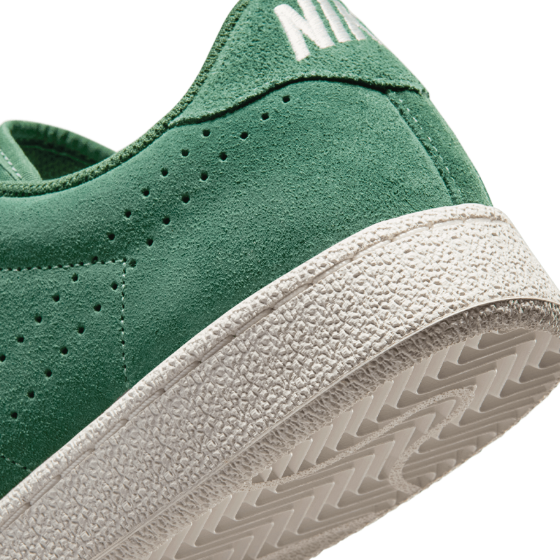 NIKE NBHD TENNIS CLASSIC COURT (W)