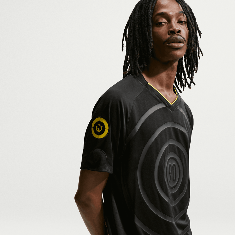 NIKE FAMILY REUNION SS TOP