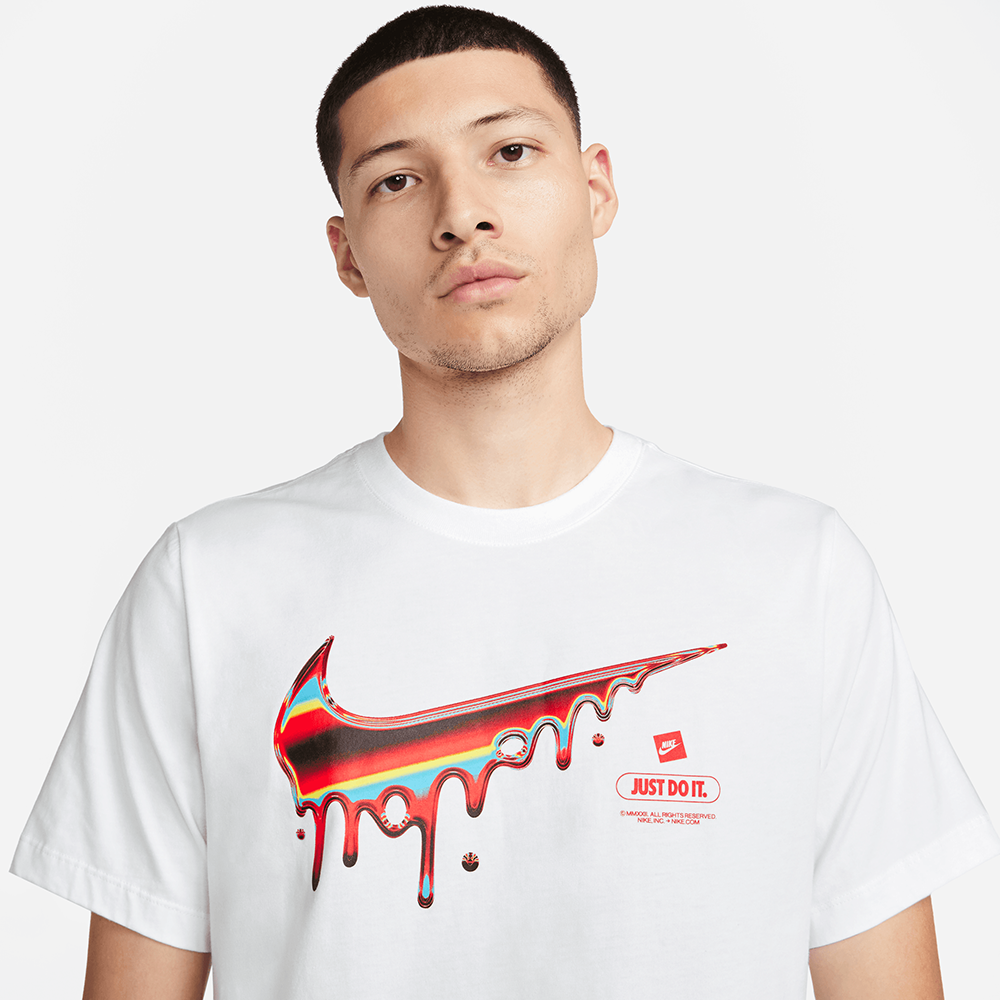 Nike Sportswear T-Shirt (M) | Lemkus