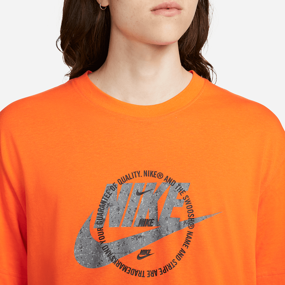 Nike Sportswear T-shirt (M)